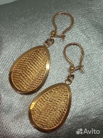 Золотые серьги