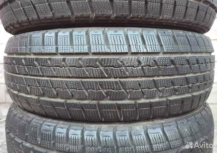 Goodyear Ice Navi Zea II 205/60 R16 98H