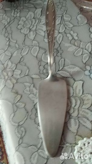 Мельхиоровая лопатка для торта