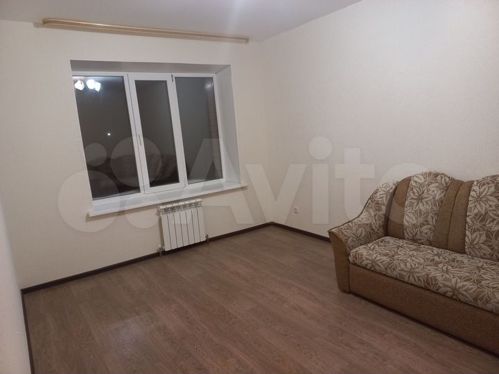 2-к. квартира, 56 м², 2/5 эт.