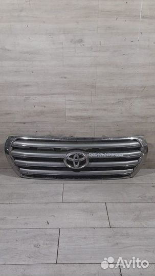 Решетка радиатора Toyota Land Cruiser 200 С 2007
