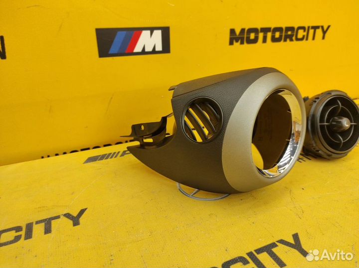 Дефлектор салона передний правый Mini Countryman S