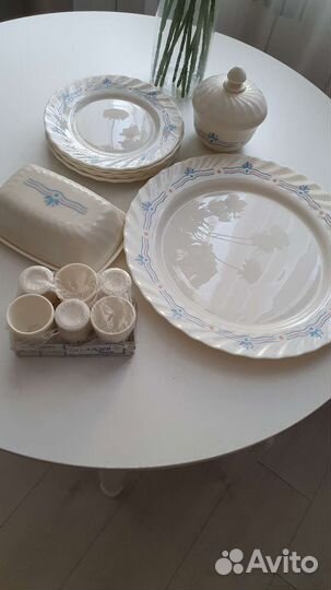 Набор столовой посуды на 6 персон