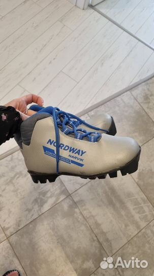 Лыжные ботинки 32 р