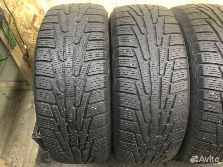 Nokian Tyres Hakkapeliitta R SUV 235/55 R18 104R