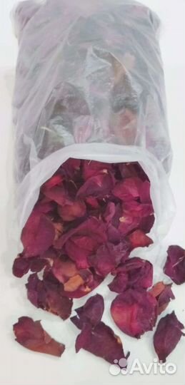 Сухие лепестки роз