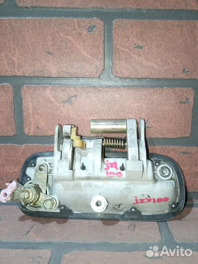 Ручка двери внешняя toyota chaser JZX100 1JZ-GE FR/LH