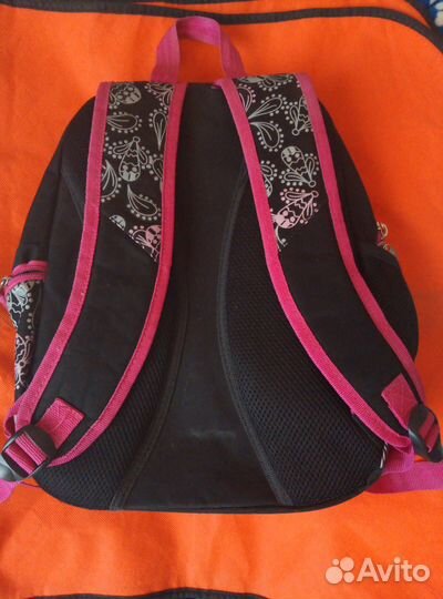 Рюкзаки школьные