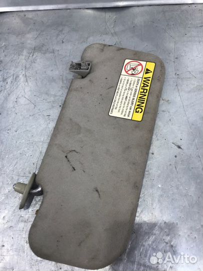 Козырек солнцезащитный правый Kia Rio DC A5D