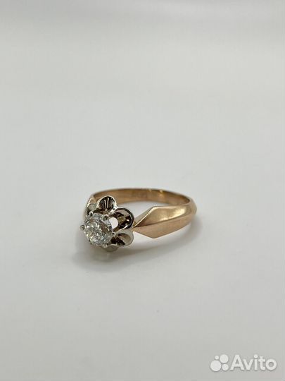 Золотое кольцо с бриллиантом 0,69 карат