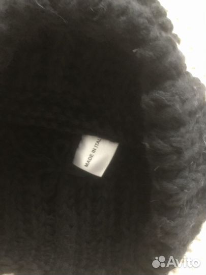 Шапка ив сен лоран италия