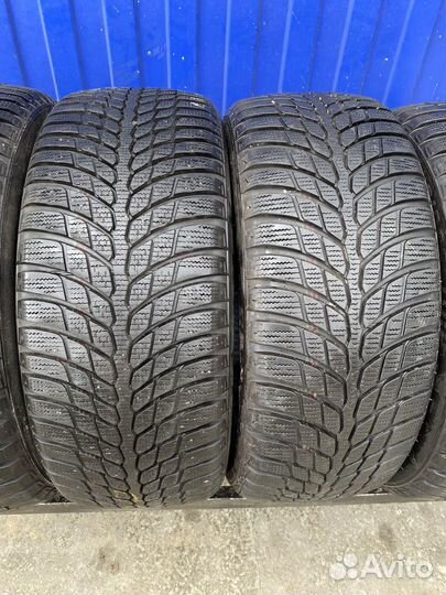 Bridgestone Blizzak LM-32C 225/50 R17