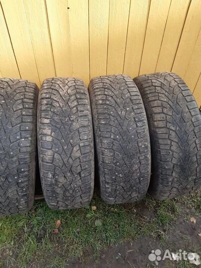 Gislaved Nord Frost 200 215/65 R16