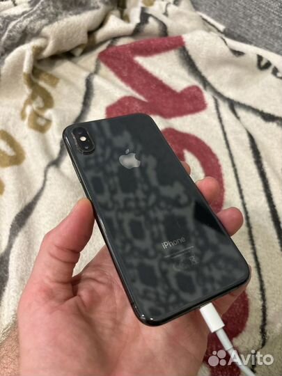 iPhone Xs, 64 ГБ