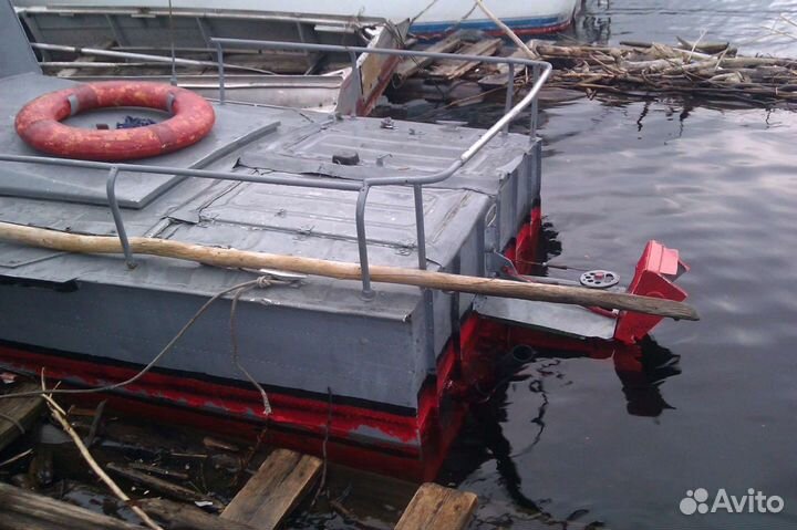 Катер Волга