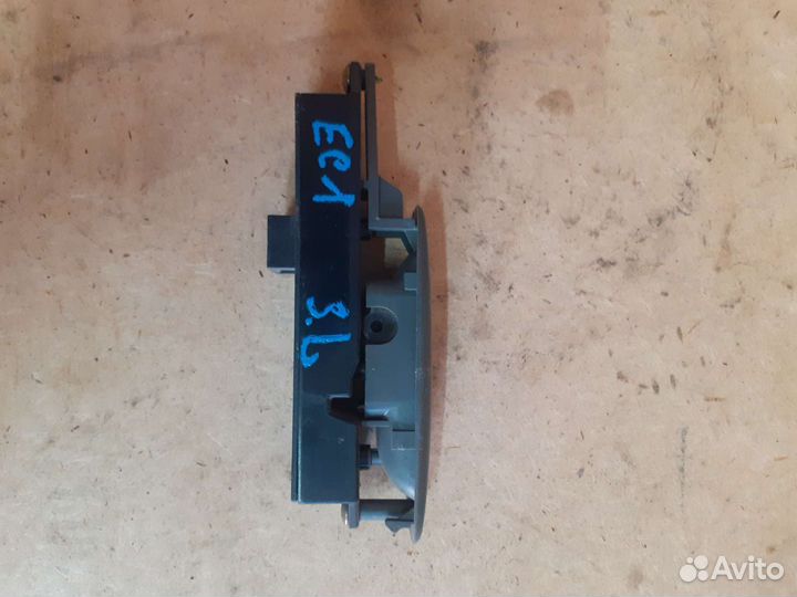 Кнопка стеклоподъемника левая Mitsubishi Galant 8