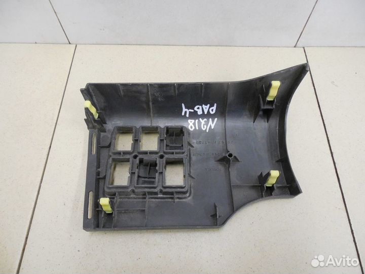 Накладка (кузов внутри) RAV 4 2006-2013