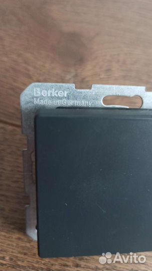 Выключатель Berker Q.3