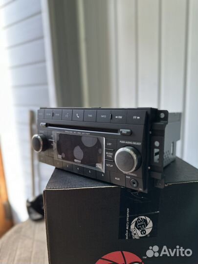 Магнитола Jeep Wrangler JK