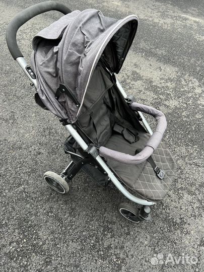 Коляска прогулочная