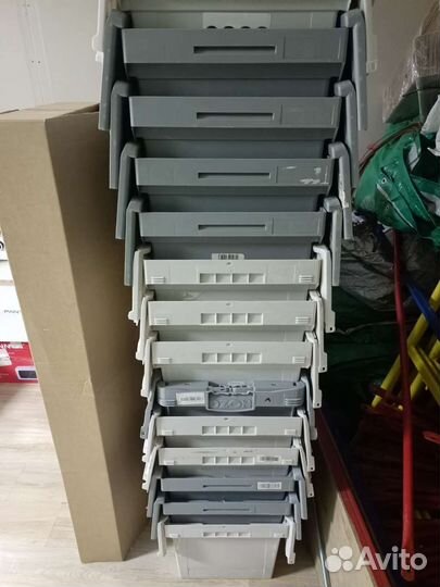 Ящик пластиковый с крышкой