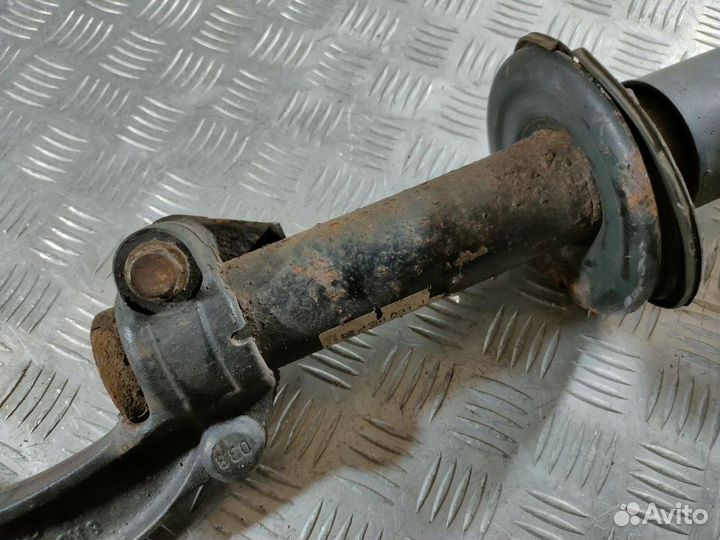 Амортизатор передний Audi A7 4G 2012 4G8413031J