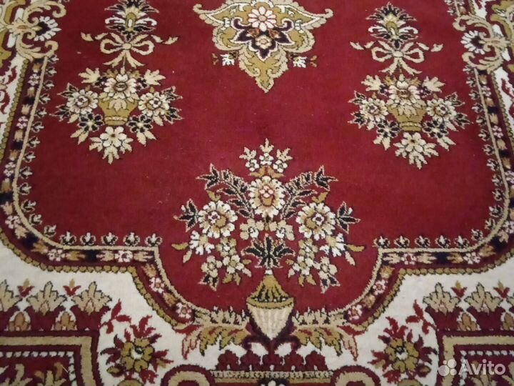 Ковер шерстяной