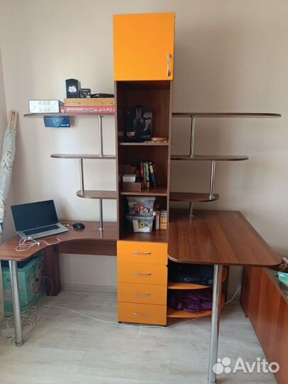 Компьютерный стол