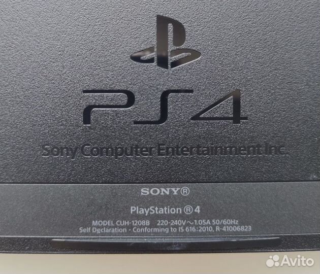 Sony PS4, 1Tb, 50+ игр, 2 геймпада