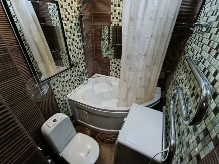 2-к. квартира, 43 м², 1/5 эт.