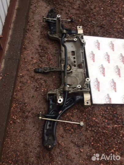 Подрамник передний Фольцваген passat B7