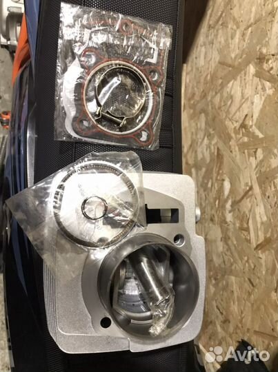 Цилиндро-поршневая группа 4T двиг. CB250 d-69,p-17