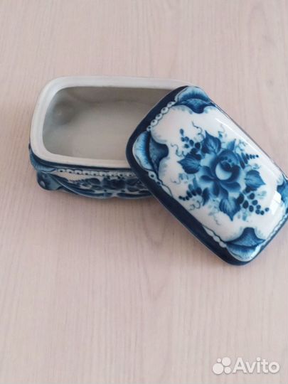 Гжель.Шкатулка 