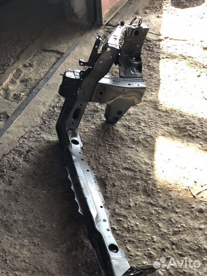 Лонжерон от camry 40