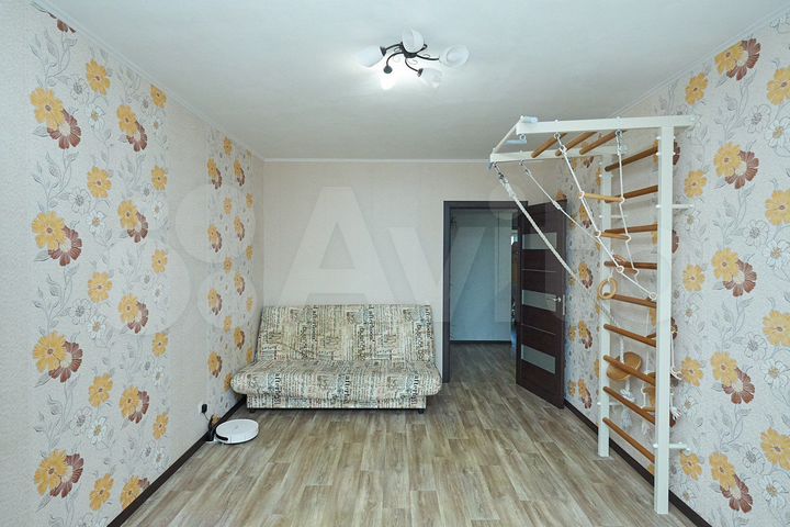 2-к. квартира, 65 м², 6/10 эт.