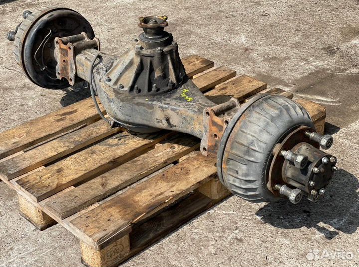 Мост задний Isuzu Elf NPR66L 4HF1 1991