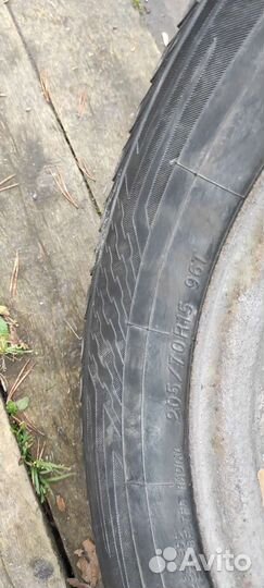 Yokohama IceGuard Stud IG65 205/70 R15