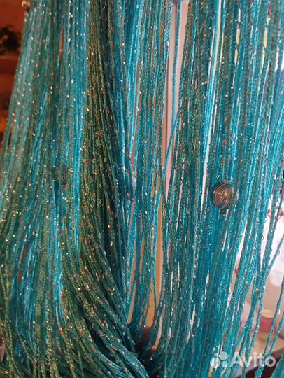 Блестящие нитяные шторы с шариками