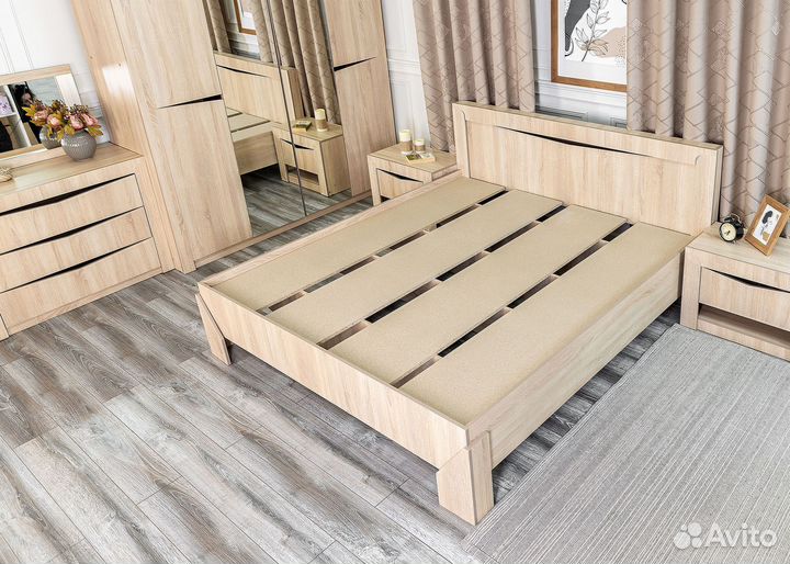 Кровать двухспальная 160х200 светлая