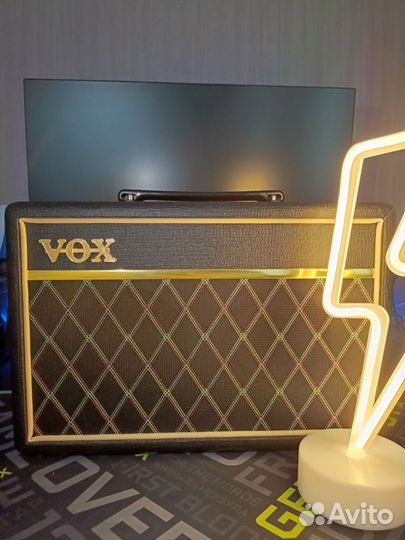 Комбоусилитель vox Padfinder Bass 10