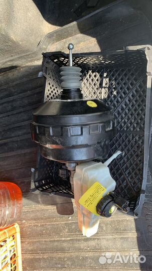 Вакуумный усилитель тормозов Volkswagen Passat