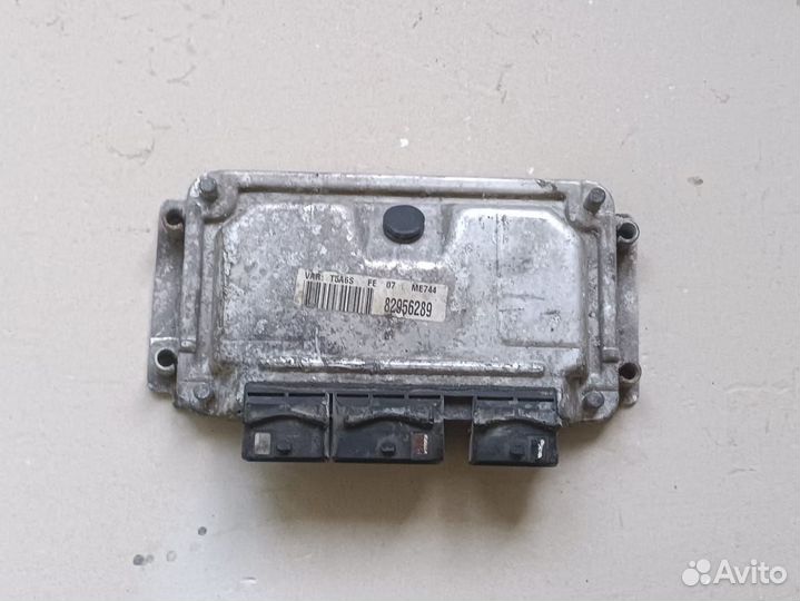 Блок управления двигателем Peugeot 307