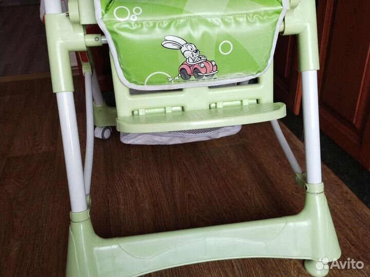 Стульчик для кормления Geburt