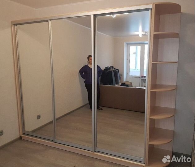 Шкаф купе зеркальный