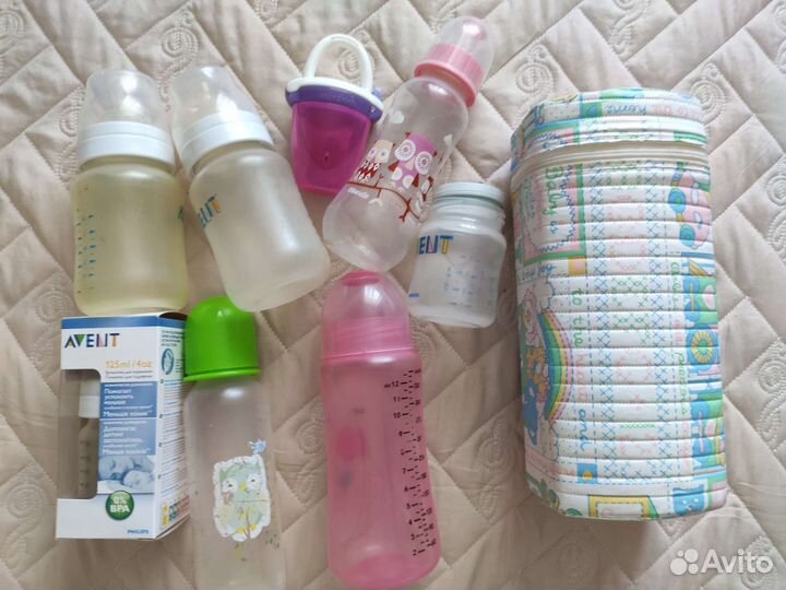 Бутылочки и термос для бутылок