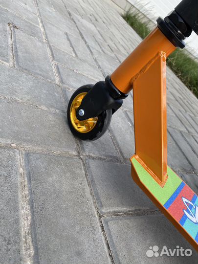 Трюковой самокат