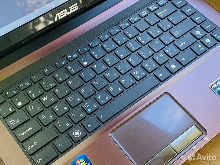 Asus Быстрый на SSD 240Gb / i3-2330M