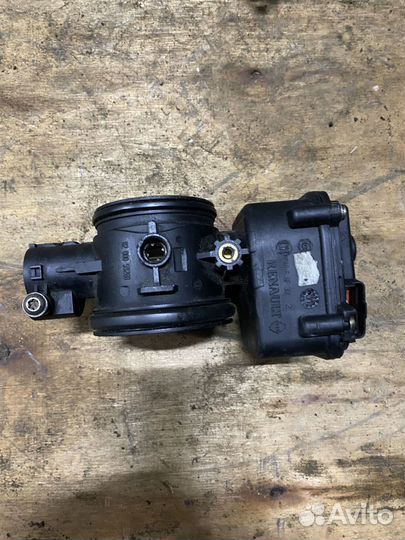 Заслонка двигателя Рено Клио