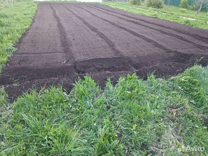 Вспашка земли минитрактором