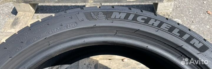 Michelin Pilot Sport 4 275/35 R19
